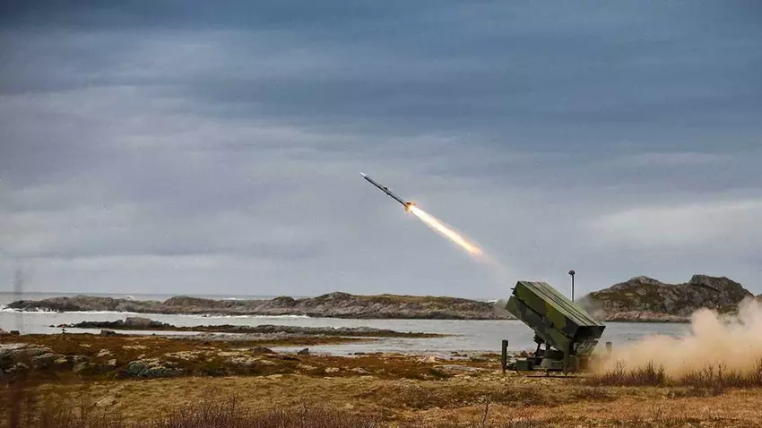 Ukraine erwartet norwegische NASAMS und deutsche IRIS-T: Luftwaffe bewertet Wirksamkeit der ukrainischen Luftverteidigung