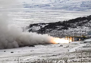 Northrop Grumman testet Triebwerk für Interkontinentalrakete ...