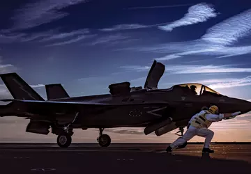 Die US-Luftwaffe setzt F-35-Flugzeuge mit einem ...