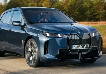 BMW iX bekommt ein Facelifting, mehr ...