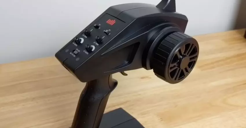 1:18 AXIAL JR. CAN-AM YETI MAVERICK X3 rc car 200 euro