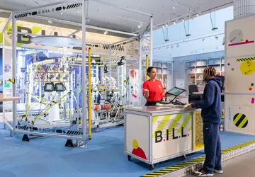 Nike hat B.I.L.L. vorgestellt, einen Roboter, ...