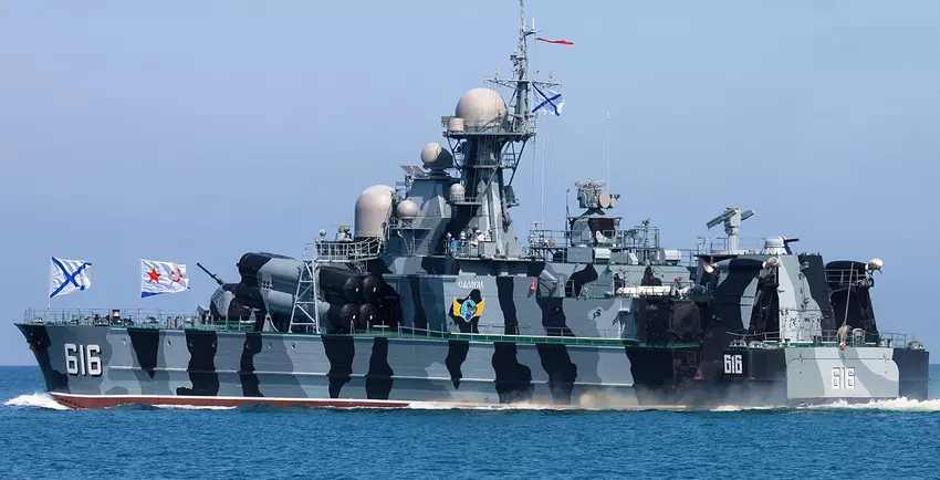 Ukrainische Versuchsdrohne Sea Baby mit 850 kg TNT traf russisches Raketenschiff Samum, das Träger von Moskit-Schiffsraketen ist
