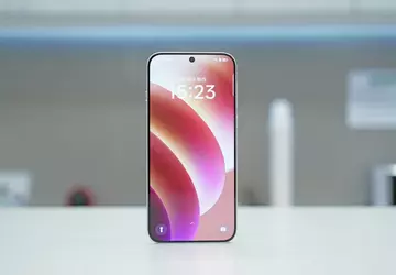 Ein iPhone, aber ohne Dynamic Island: ...