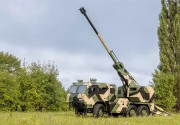 Die Slowakei hat eine selbstfahrende 155-mm-BIA-Haubitze ...