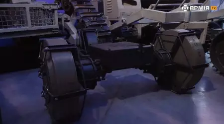 Ukrainische Ingenieure entwickeln eine Kamikaze-Drohne mit Minenrädern 