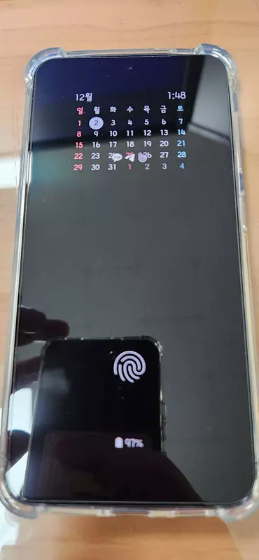 Fehler bei Benachrichtigungen im AOD-Modus. Quelle: @tarunvats33