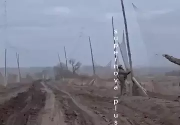 Russen beginnen mit der Einzäunung von ...