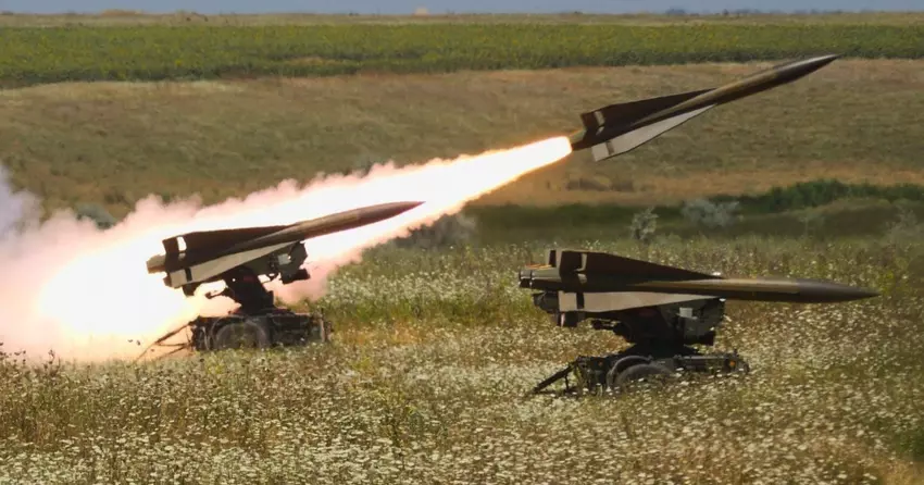 Spanien wird auf Ersuchen der NATO zwei weitere Hawk-Luftabwehrsysteme an die Ukraine liefern