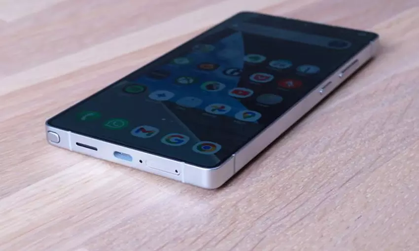 Galaxy S25 Ultra vs. iPhone 17 Pro Max