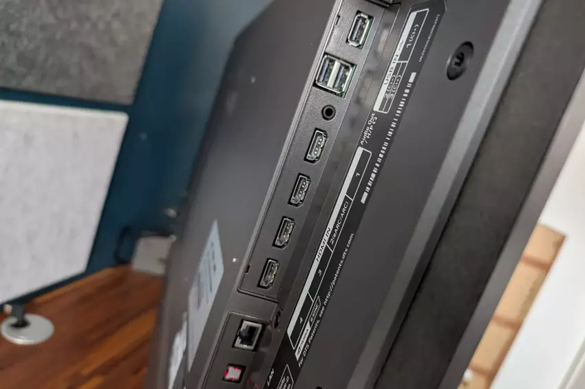 LG 42-Zoll OLED evo C4 Serie TV für kleine Wohnung