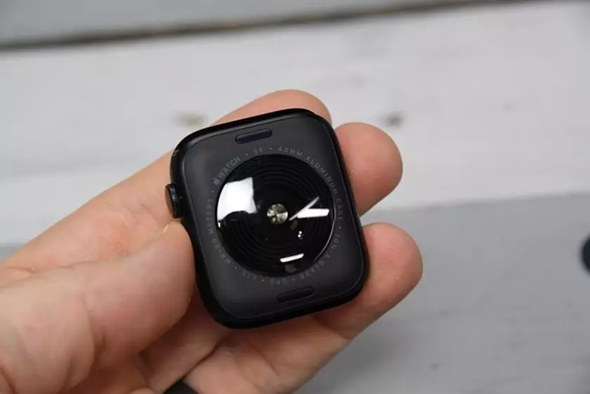 Vergleich Watch Series 10 vs. Watch SE (2. Generation)