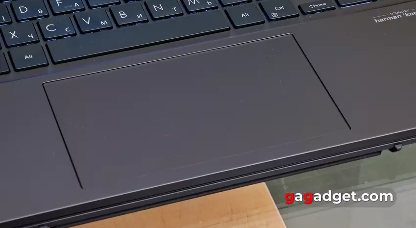 ASUS Zenbook DUO (2024) UX8406 review