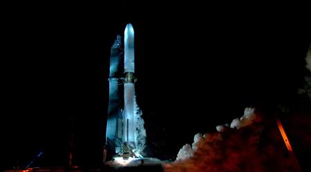 Blue Origin schließt Test der New-Glenn-Rakete vor dem ersten Start erfolgreich ab (Video)