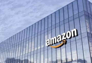 Amazon führt eine neue KI-Einkaufsführer-Funktion ein, ...