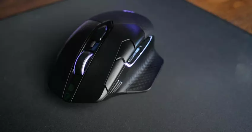 Corsair Dark Core RGB Pro Beste kabellose Gaming-Maus unter 100 €
