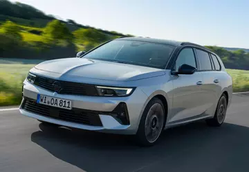 Der Opel Astra Sports Tourer Hybrid ...