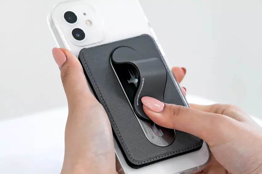 Eine MagSafe-kompatible Brieftasche, ein Griff und ein Ständer in einem superschlanken Profil