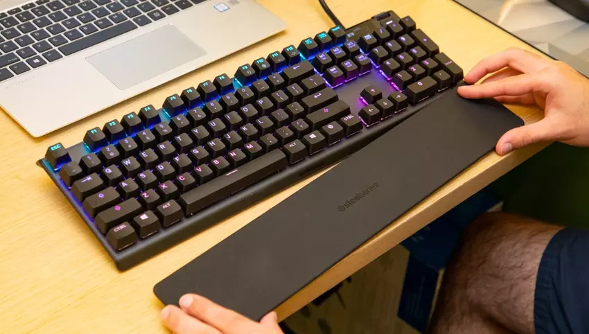 SteelSeries Apex Pro Gaming-Tastatur Profi