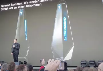 Nicht nur Elektroautos brauchen Treibstoff: Tesla ...