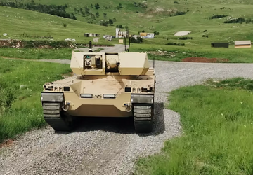 Die Esten zeigten, wie der Typ-X-Kampfroboter ...