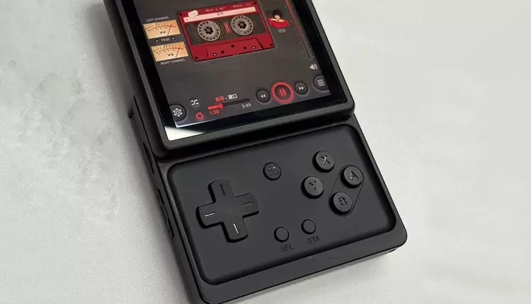 Anbernic's RG Rotate: Eine Retro-Gaming-Konsole mit ...