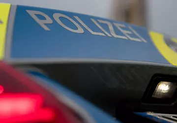 Er blinkte mit den Scheinwerfern, bis ...