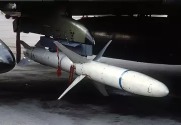 Die ukrainischen Streitkräfte verwenden HARM-Raketen in ...