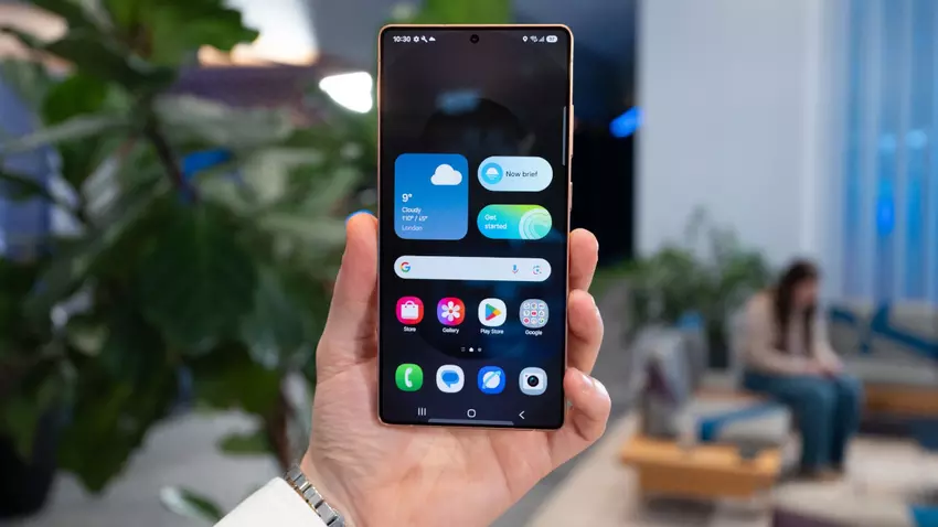 Samsung scheint keine neue dunkle Farbe für das Galaxy S25 Ultra auf den Markt zu bringen.