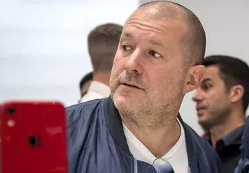 Jony Ive und Sam Altman arbeiten ...