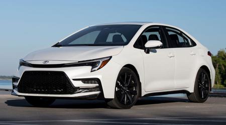 Die Toyota Corolla 2026 in den USA verzichtet auf das analoge Armaturenbrett und der Hybrid erhält Allradantrieb