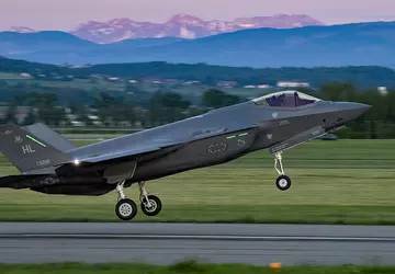 Die Schweiz kann 36 Kampfflugzeuge der ...