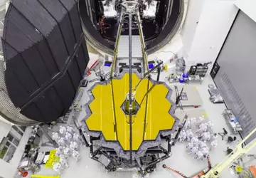 Ein Mikrometeoroid trifft auf das James-Webb-Teleskop ...