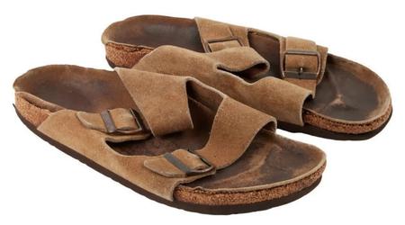 Steve Jobs' alte Sandalen wurden aus dem Müll geholt und werden jetzt für 60.000 Dollar versteigert