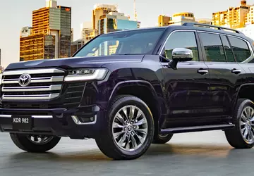 Der Toyota Land Cruiser 300 ist ...