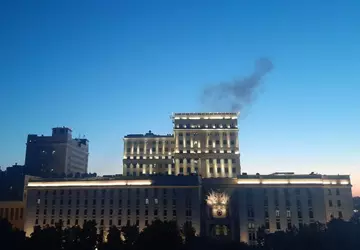 Unbekannte Drohnen versuchten, das Gebäude des ...