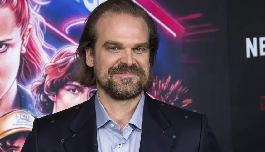 Stranger Things"-Star spielt in der Verfilmung des beliebten Spiels Gran Turismo