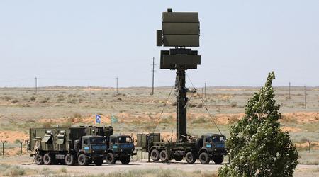 Die ukrainischen Verteidigungskräfte auf der Krim haben ein seltenes russisches 48Ya6-K1 Podljot zerstört, das mit den Luftabwehrsystemen S-300 und S-400 verwendet wird.