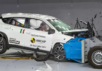 Ein Suzuki-Modell fiel bei Crashtests so ...