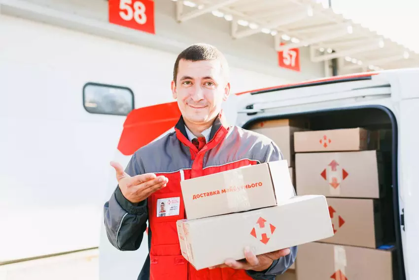 Nova Post ändert internationale Versandtarife: Wo Pakete billiger und wo teurer sind