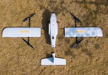 Russen schießen Drohne Raefly VT260 des ...