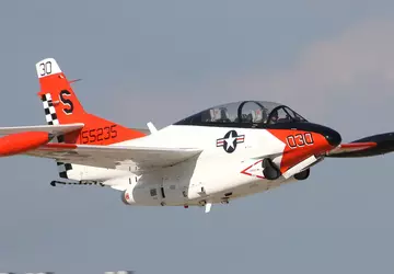 Ehemaliger Pilot des U.S. Marine Corps ...