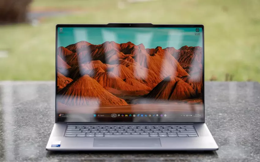 Lenovo Slim7i vs. Apple MacBook Air M4