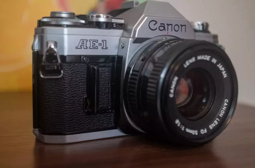 Canon AE-1 Programm 35mm Filmkamera