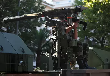 330.000.000 Euro Auftrag: Spanien rüstet Mistral-Luftabwehrsysteme ...