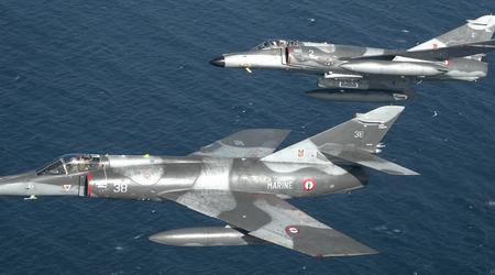 Argentinien will Super Etendard-Kampfflugzeuge an die Ukraine liefern, die Exocet-Schiffsabwehrraketen tragen können