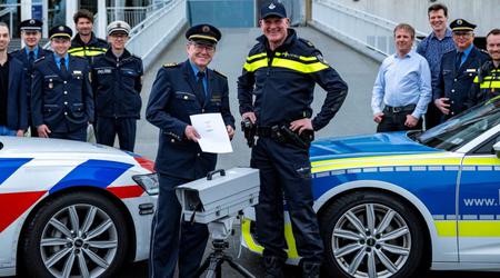 Die deutsche Polizei hat begonnen, Fahrer mit Handys mithilfe von intelligenten Kameras zu fangen