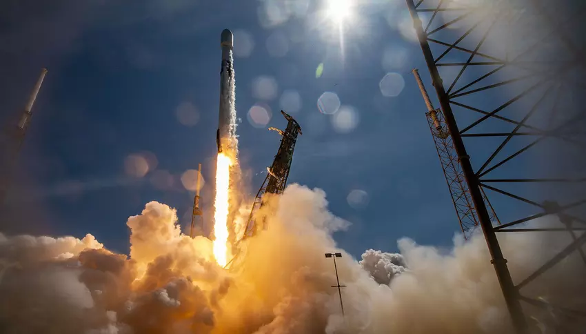 ESA und SpaceX schicken Europas 1,5-Milliarden-Dollar-Teleskop Euclid zur Erforschung dunkler Materie und dunkler Energie ins All
