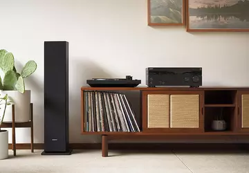 Anschluss eines Schallplattenspielers an ein Lautsprechersystem