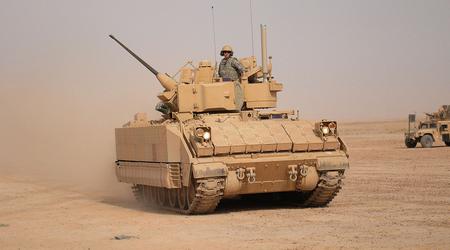 Nicht nur HIMARS: USA entsenden Bradley-Schützenpanzer nach Estland, um Ostgrenze zu stärken